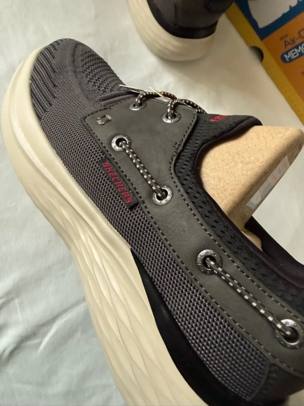 Skechers Lawson Parasail Shoes Hands Free Slip-ins Chocolate -Black Mens 8 New